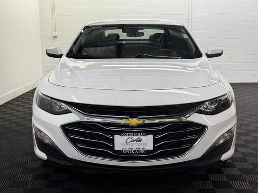 Summit White 2023 Chevrolet Malibu 1LT