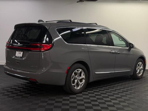 2022 Chrysler Pacifica Limited