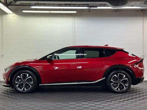2023 Kia EV6 Wind