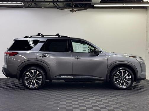 Gun Metallic 2026 Nissan Pathfinder Platinum