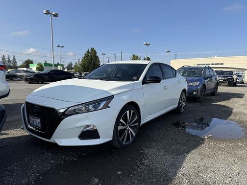 2022 Nissan Altima SR Intelligent AWD