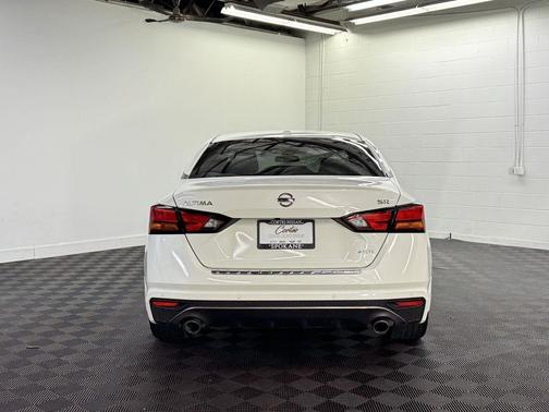 2022 Nissan Altima SR Intelligent AWD