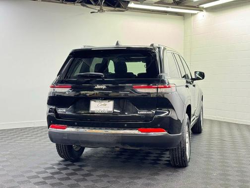 2023 Jeep Grand Cherokee Laredo