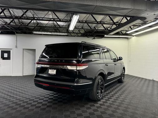 2022 Lincoln Navigator Reserve