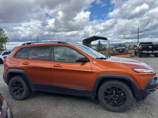 Mango Tango Pearlcoat 2015 Jeep Cherokee Trailhawk