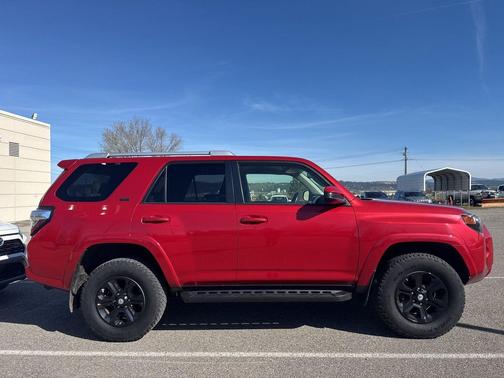 Barcelona Red 2018 Toyota 4Runner SR5