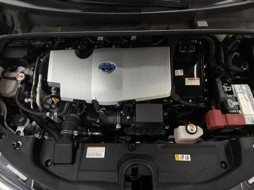 2021 Toyota Prius L