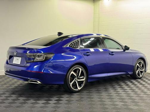 Still Night Pearl 2022 Honda Accord Sport 2.0T