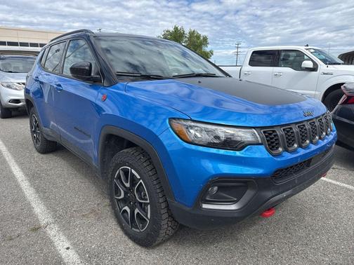 Hydro Blue Pearlcoat 2025 Jeep Compass Trailhawk