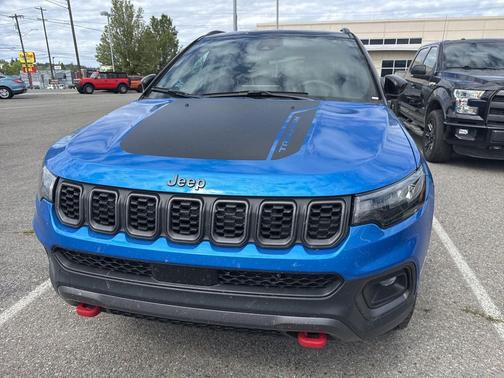 Hydro Blue Pearlcoat 2025 Jeep Compass Trailhawk
