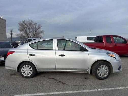 2015 Nissan Versa 1.6 S