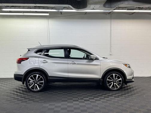2017 Nissan Rogue Sport SL