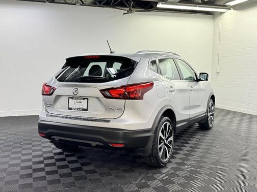 2017 Nissan Rogue Sport SL