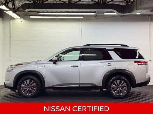 2025 Nissan Pathfinder SV 4WD