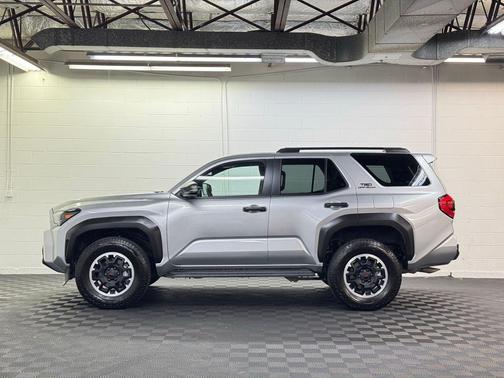 2025 Toyota 4Runner TRD Off Road