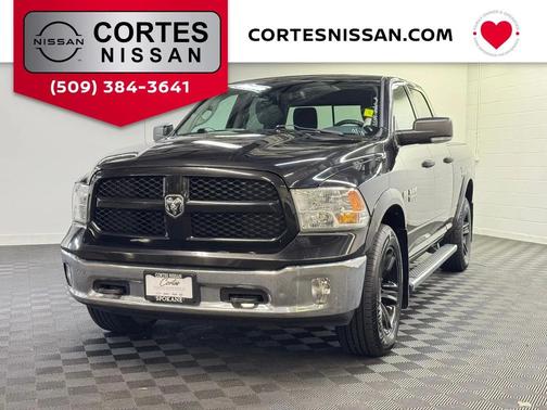 2016 RAM 1500 SLT