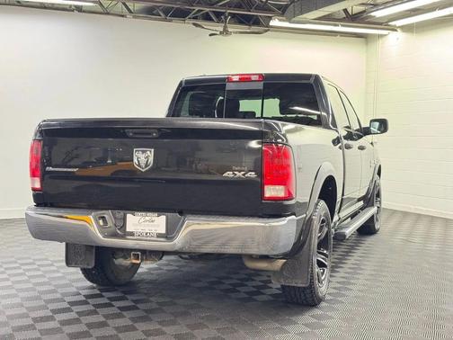 2016 RAM 1500 SLT