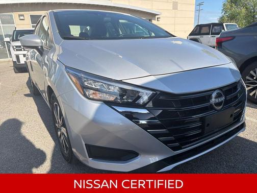 Brilliant Silver 2025 Nissan Versa 1.6 SV