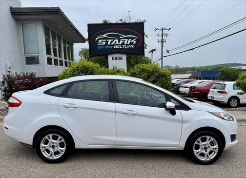 2015 Ford Fiesta SE
