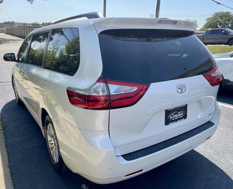 2015 Toyota Sienna XLE Premium