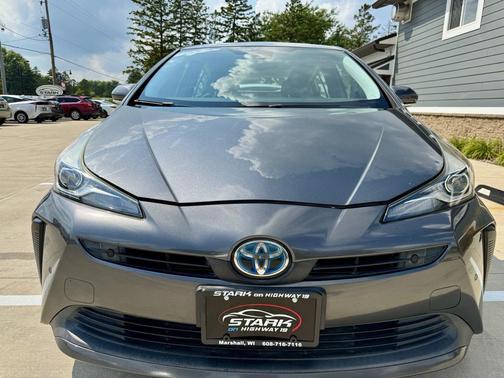 2019 Toyota Prius LE