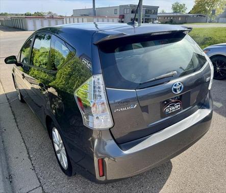 2012 Toyota Prius v Five