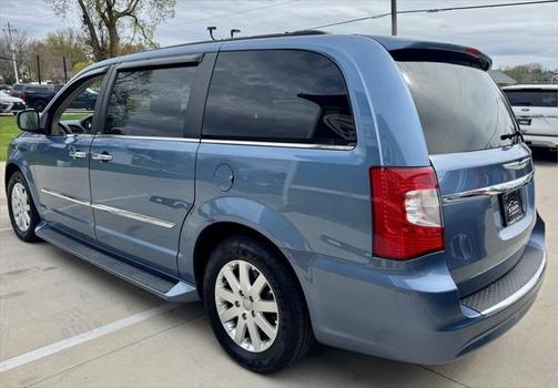 2012 Chrysler Town & Country Touring-L