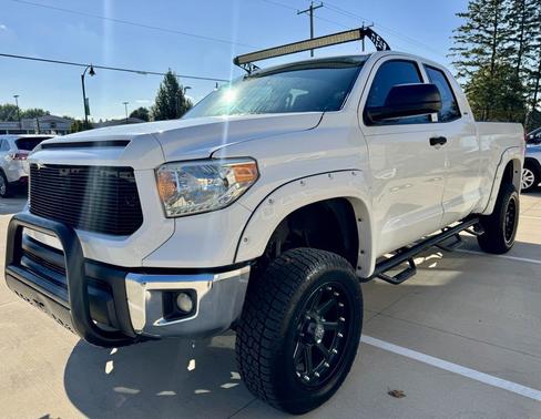 2014 Toyota Tundra SR5