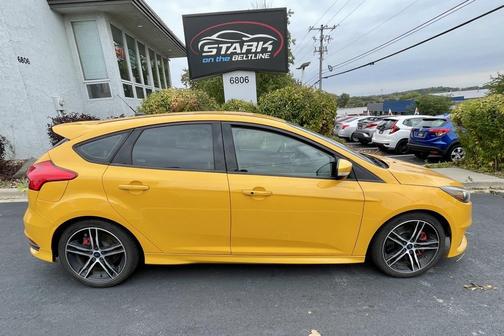2016 Ford Focus ST 