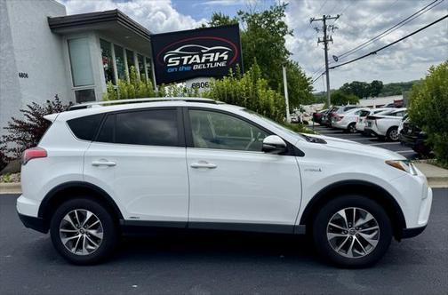 2017 Toyota RAV4 Hybrid XLE