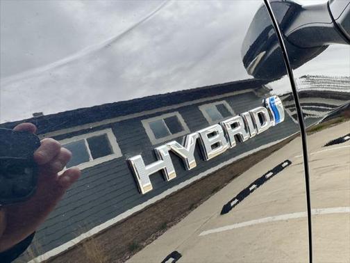 2021 Toyota RAV4 Hybrid LE
