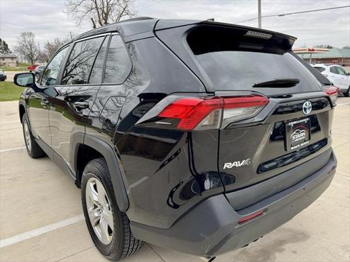 2021 Toyota RAV4 Hybrid LE