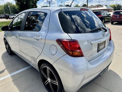 2017 Toyota Yaris L