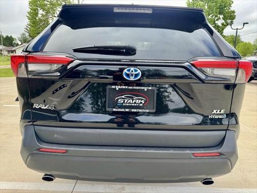 2022 Toyota RAV4 Hybrid XLE