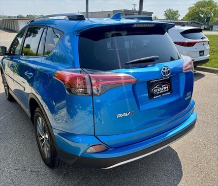 2017 Toyota RAV4 Hybrid XLE