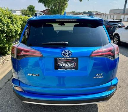 2017 Toyota RAV4 Hybrid XLE