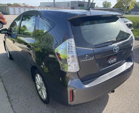 2013 Toyota Prius v Five