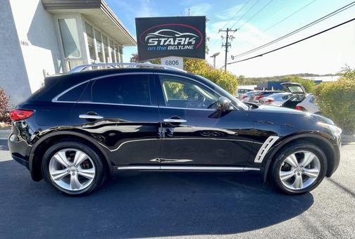 2011 INFINITI FX35 Base