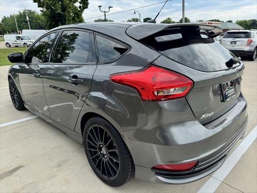 2018 Ford Focus ST