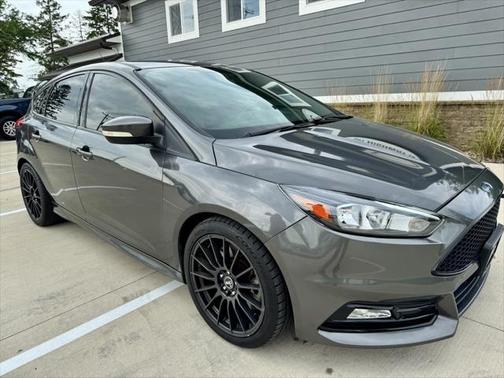 2018 Ford Focus ST