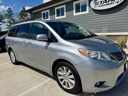 2017 Toyota Sienna XLE