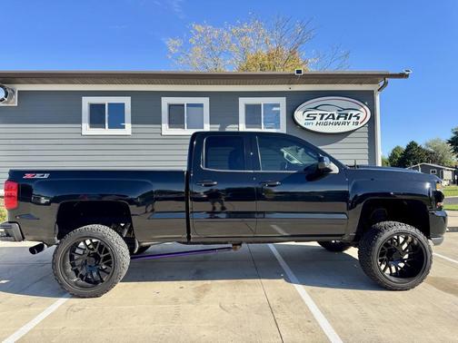 2017 Chevrolet Silverado 1500 2LT