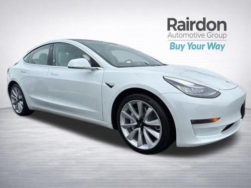 Pearl White Multi-Coat 2020 Tesla Model 3 Long Range