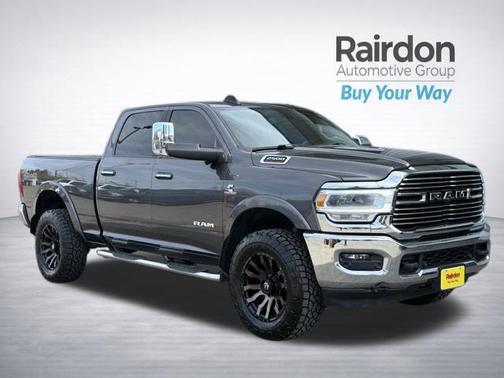 2019 RAM 2500 Laramie Crew Cab 4x4 6'4' Box