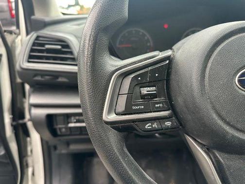 2019 Subaru Impreza 2.0i