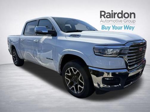 Bright White Clearcoat 2025 RAM 1500 Laramie