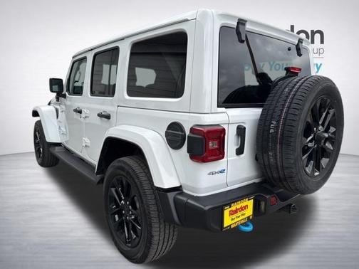 2022 Jeep Wrangler Unlimited 4xe Sahara
