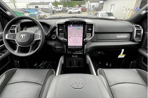 2025 RAM 2500 Laramie Crew Cab 4x4 8' Box