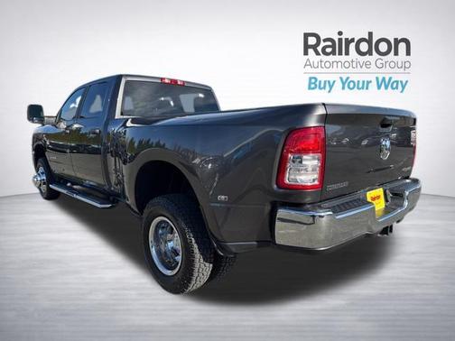 2024 RAM 3500 Big Horn Crew Cab 4x4 8' Box
