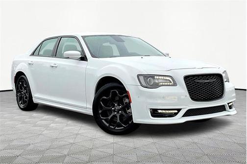 2022 Chrysler 300 Touring